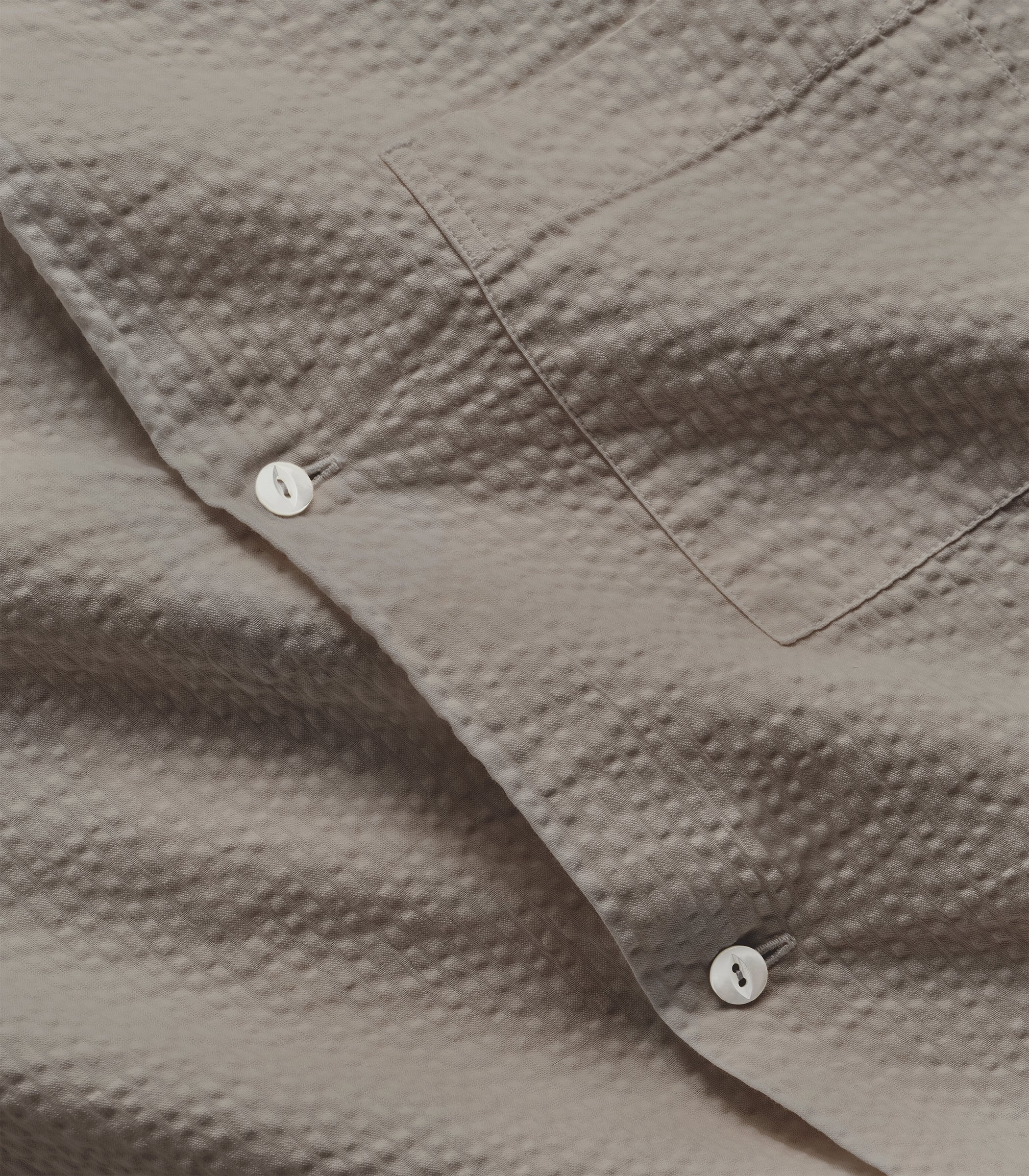Fulton Seersucker Shirt in Moon Rock